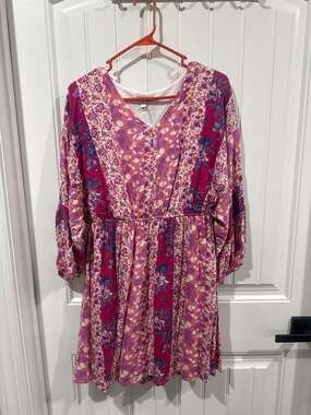 Floral V-Neck Long Sleeve Dress in Pink and Purple
